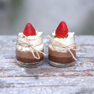 KÓKUSZ, 3 CSOKI, KÁVÉ, RUM