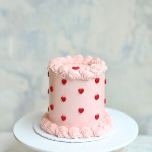 Valentin rózsaszín, szívecskés mini torta